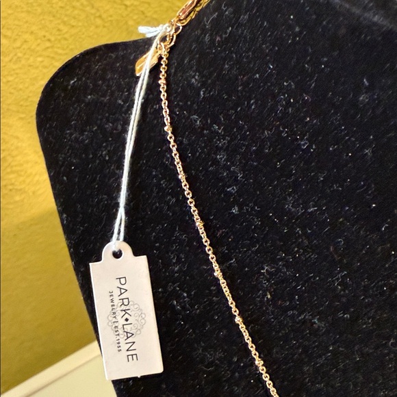 Park Lane Gold Heart Necklace New - Picture 3 of 8